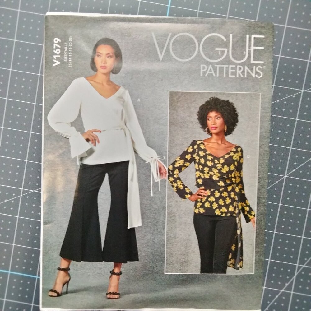 V1679 Vogue Pattern, 14-22, Misses' Top, Uncut, FF, OOP